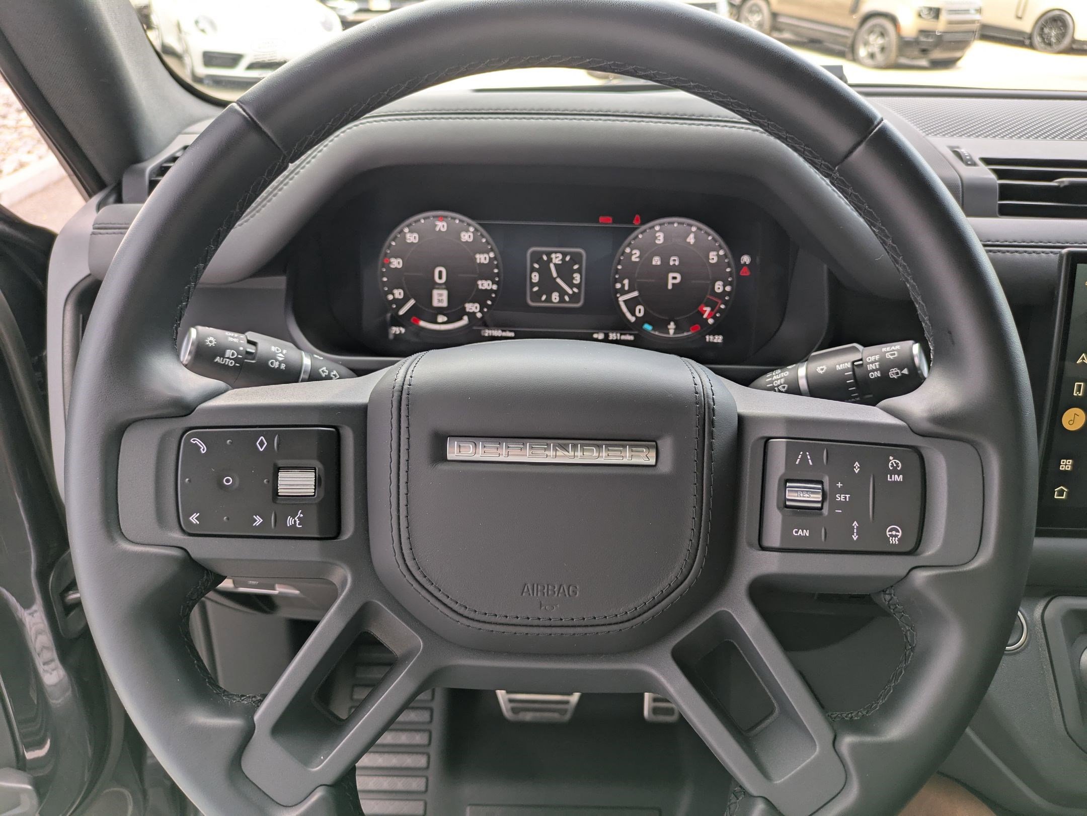 2023 Land Rover Defender 110 photo 14