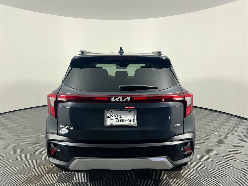 2026 Kia Seltos S photo 3