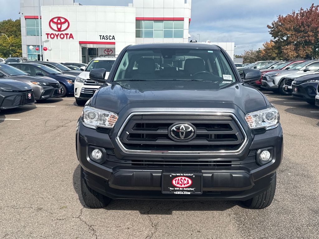 2021 Toyota Tacoma SR5 photo 2