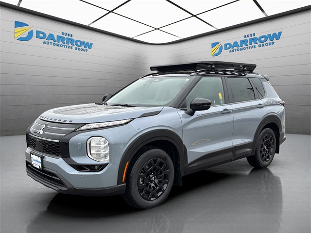 2026 Mitsubishi Outlander Base's photo