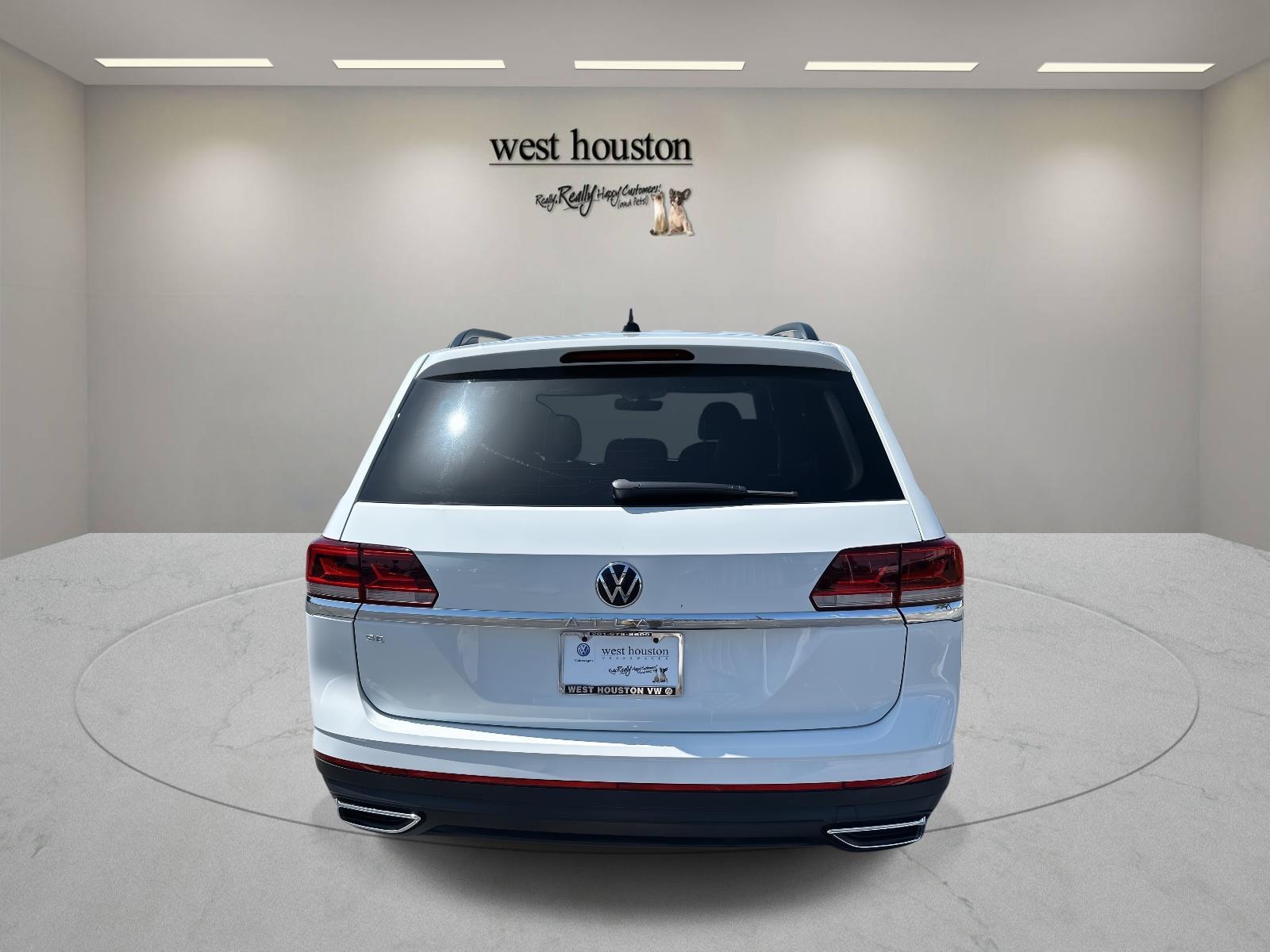 2022 Volkswagen Atlas SE photo 3