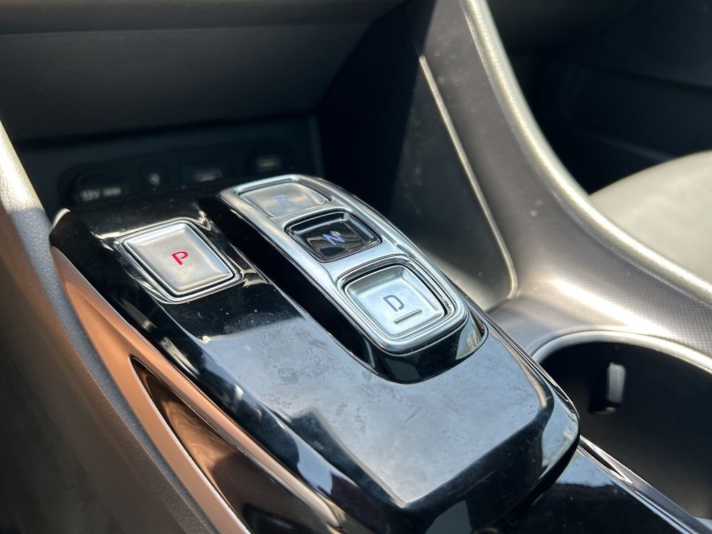 2023 Hyundai Sonata SEL Plus photo 30