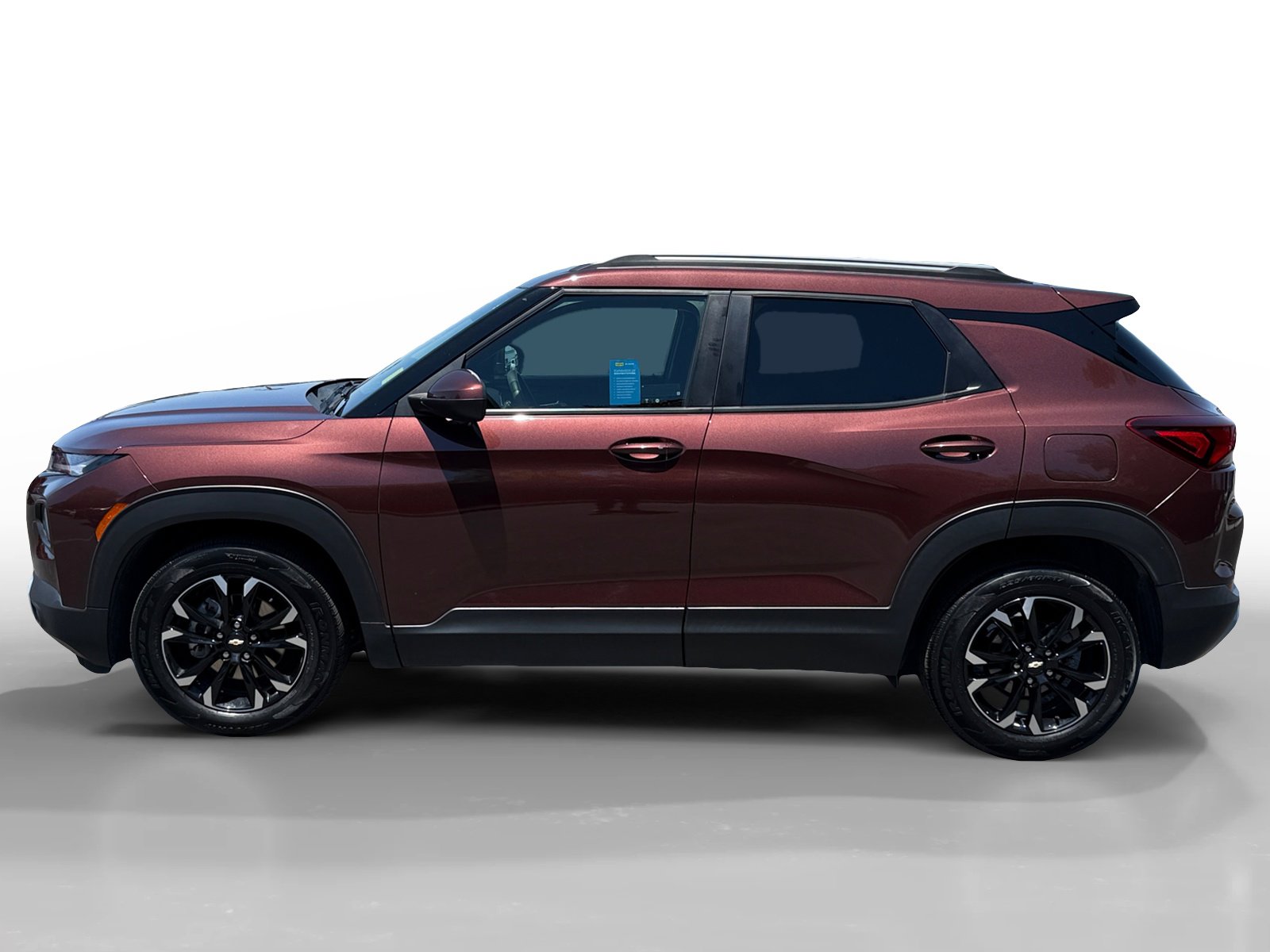 2022 Chevrolet Trailblazer LT photo 2