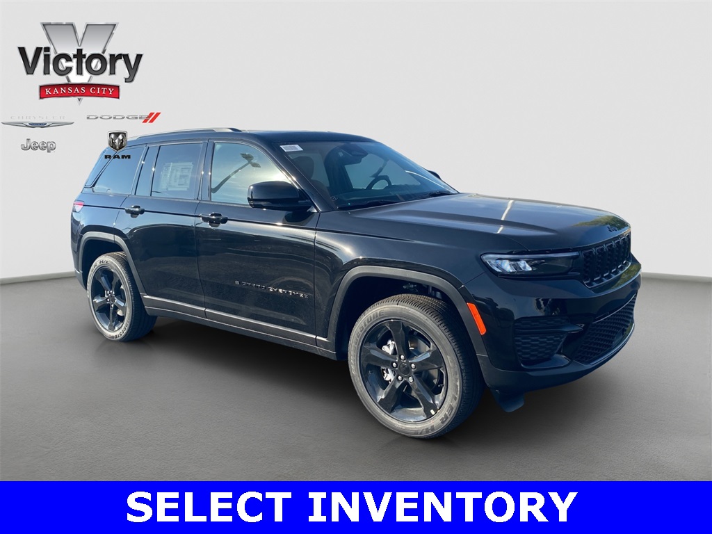 2025 Jeep Grand Cherokee Altitude's photo