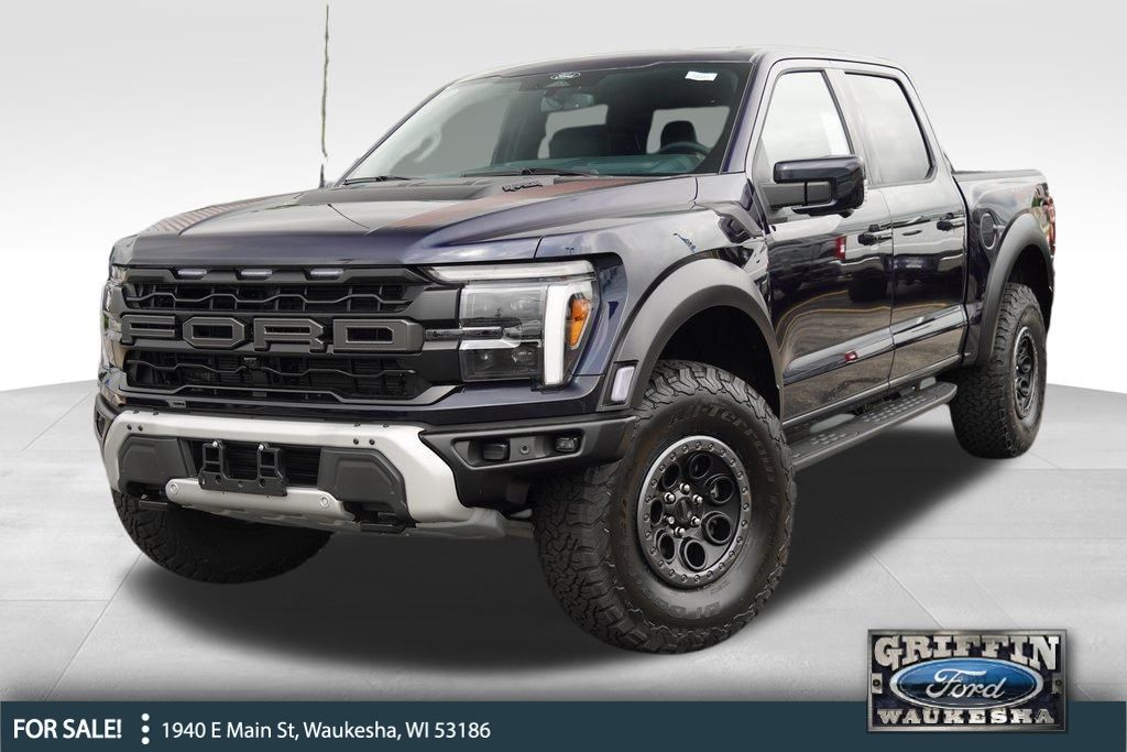 2025 Ford F-150 Raptor photo 2