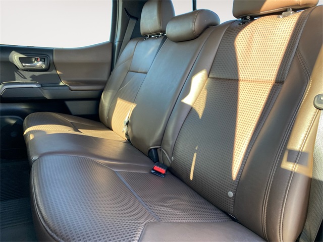 2020 Toyota Tacoma Limited photo 13
