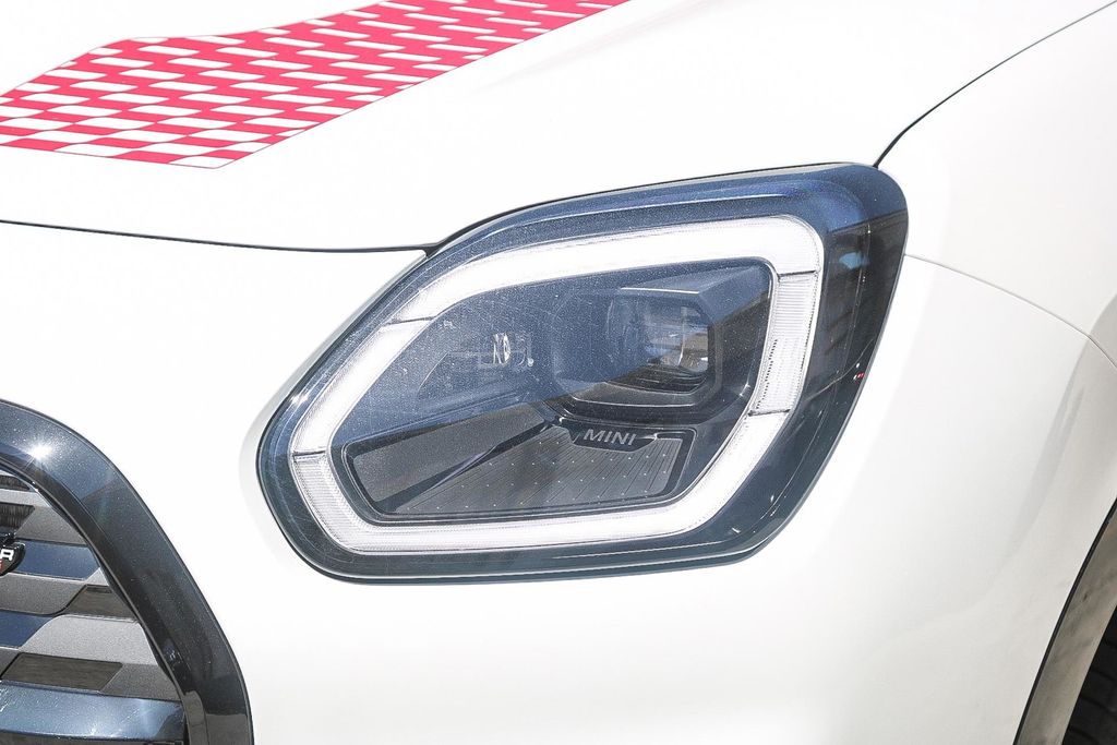 2025 Mini Countryman John Cooper Works ALL4 photo 4