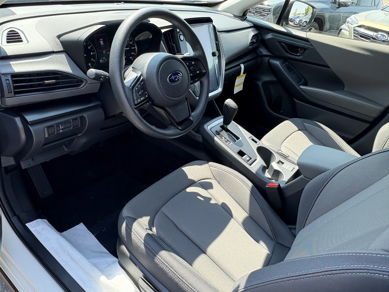 New 2025 CRYSTAL WHITE PEARL Subaru Premium image 33