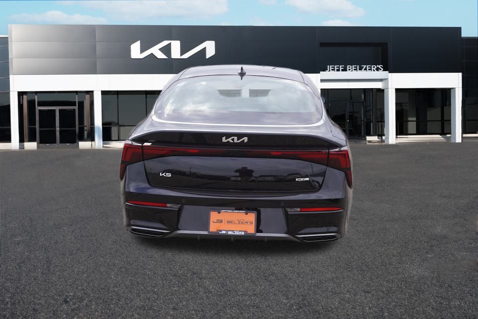 2025 Kia K5 GT-Line photo 4