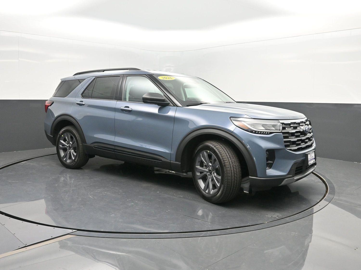 2026 Ford Explorer photo 3