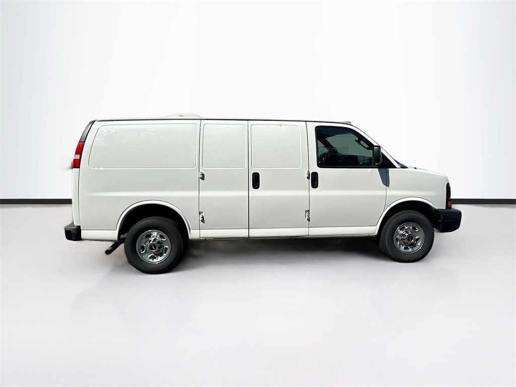 2016 Gmc Savana Cargo 3500 photo 4