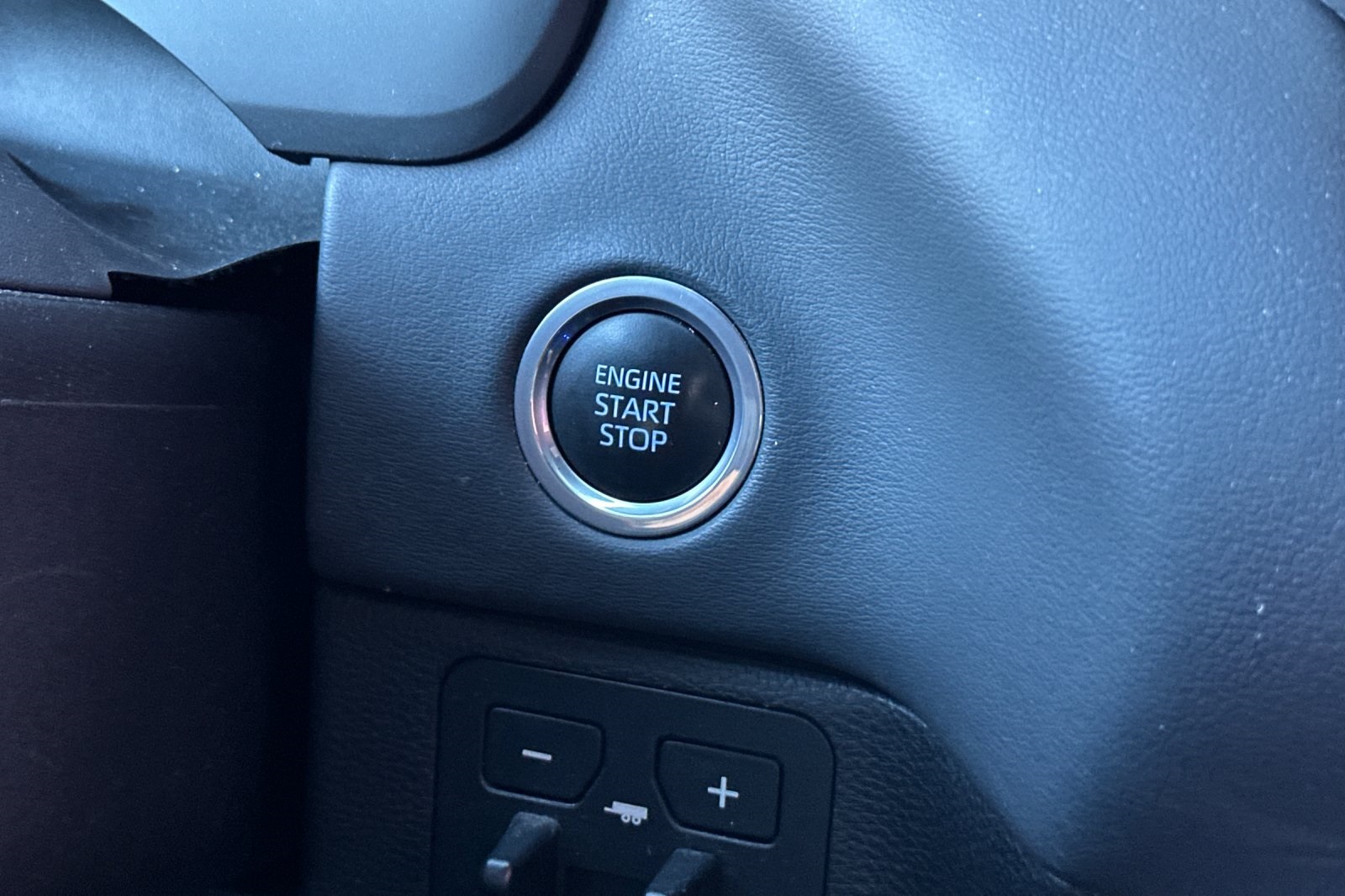 2022 Toyota Tundra Platinum photo 16