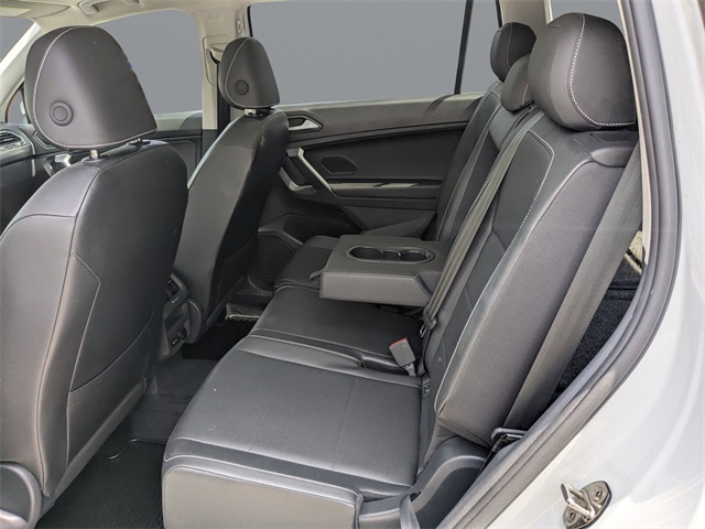 2021 Volkswagen Tiguan SE photo 13