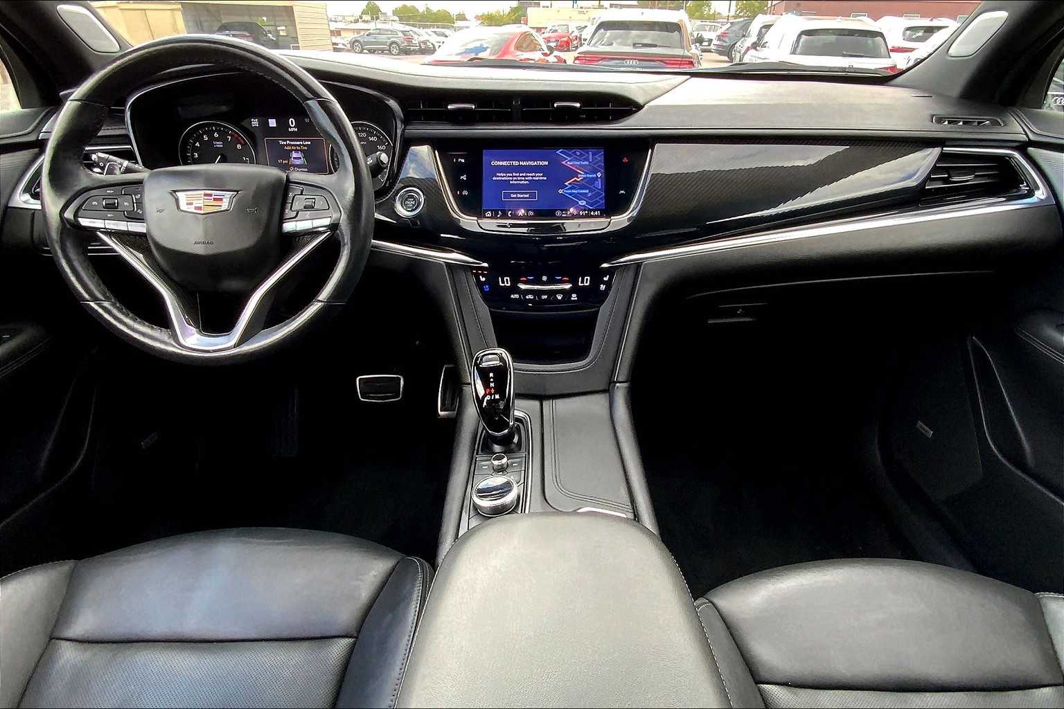 2023 Cadillac XT6 Sport photo 14