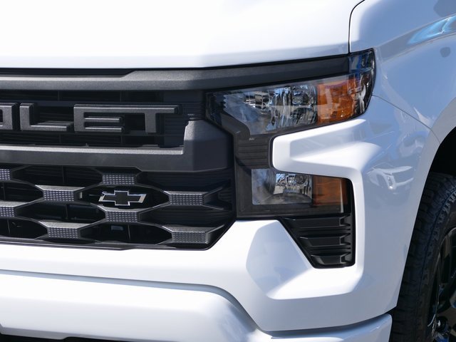 2025 Chevrolet Silverado 1500 Custom photo 10