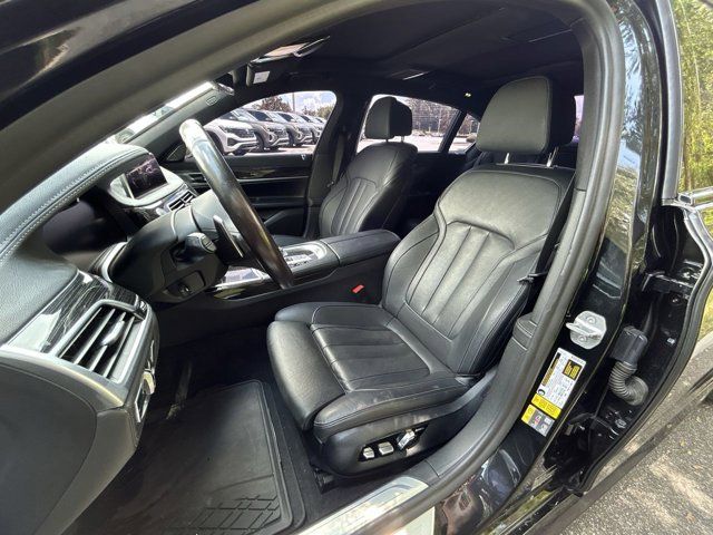 2020 Bmw 745e xDrive Sedan photo 5
