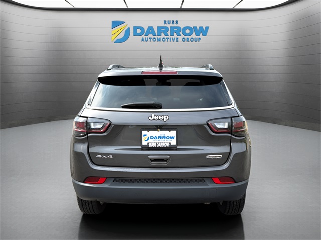 2022 Jeep Compass Latitude Lux photo 4