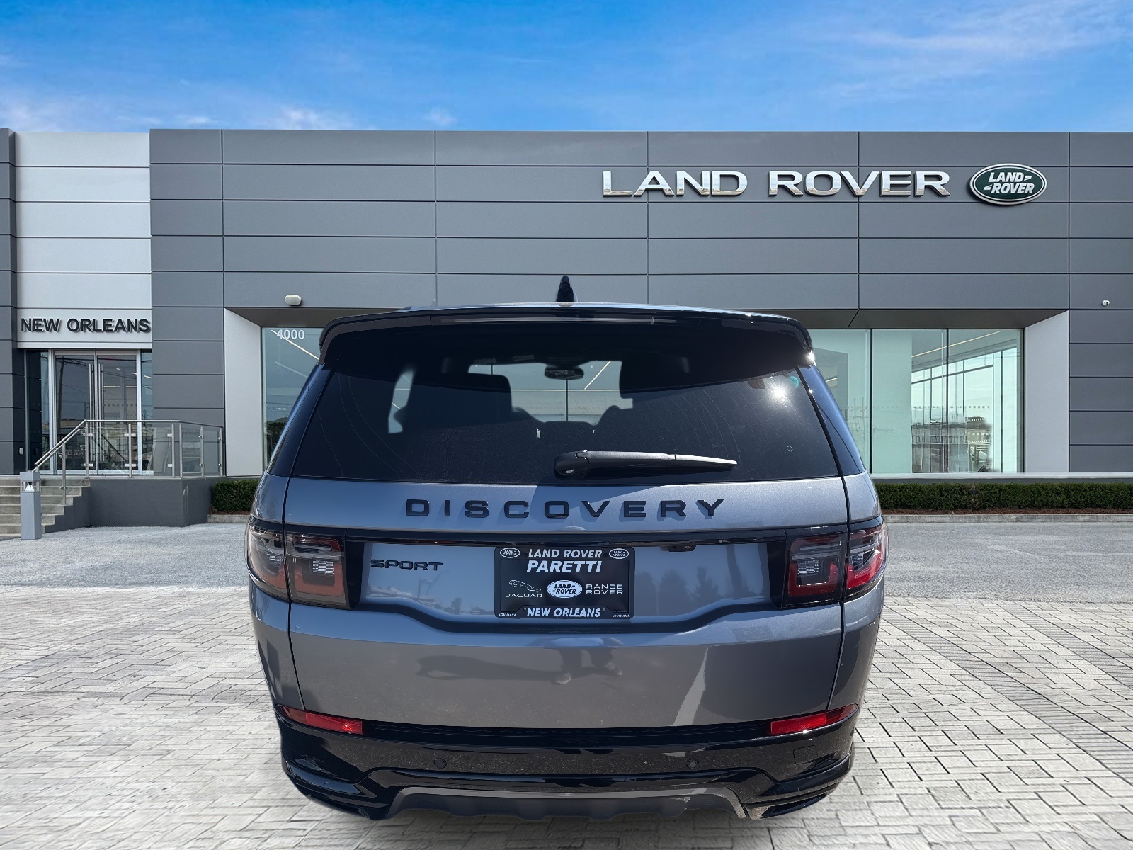 2025 Land Rover Discovery Sport SE photo 6