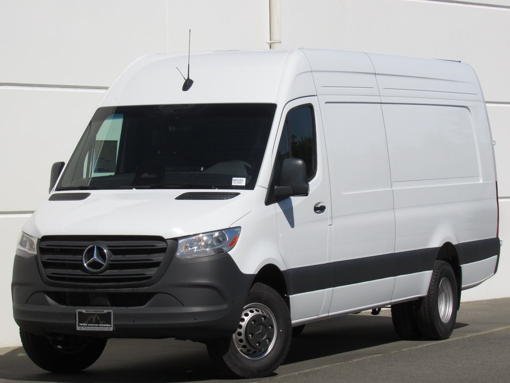 2025 Mercedes-Benz Sprinter Cargo Van Base's photo