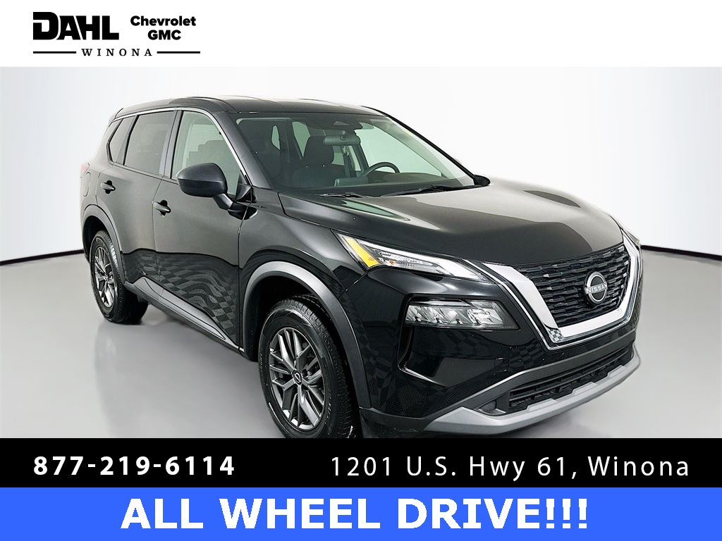 2023 Nissan Rogue S's photo