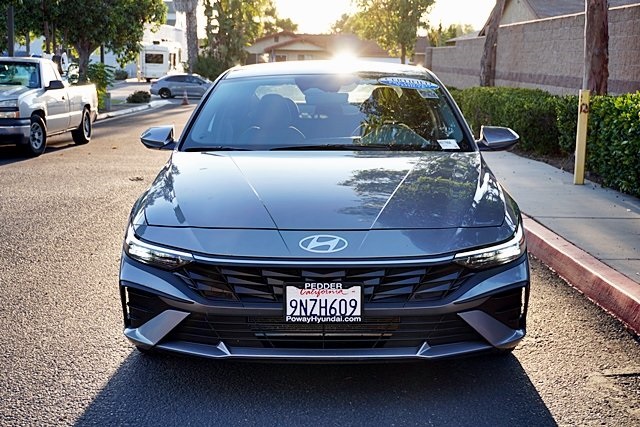 2024 Hyundai Elantra SEL photo 4