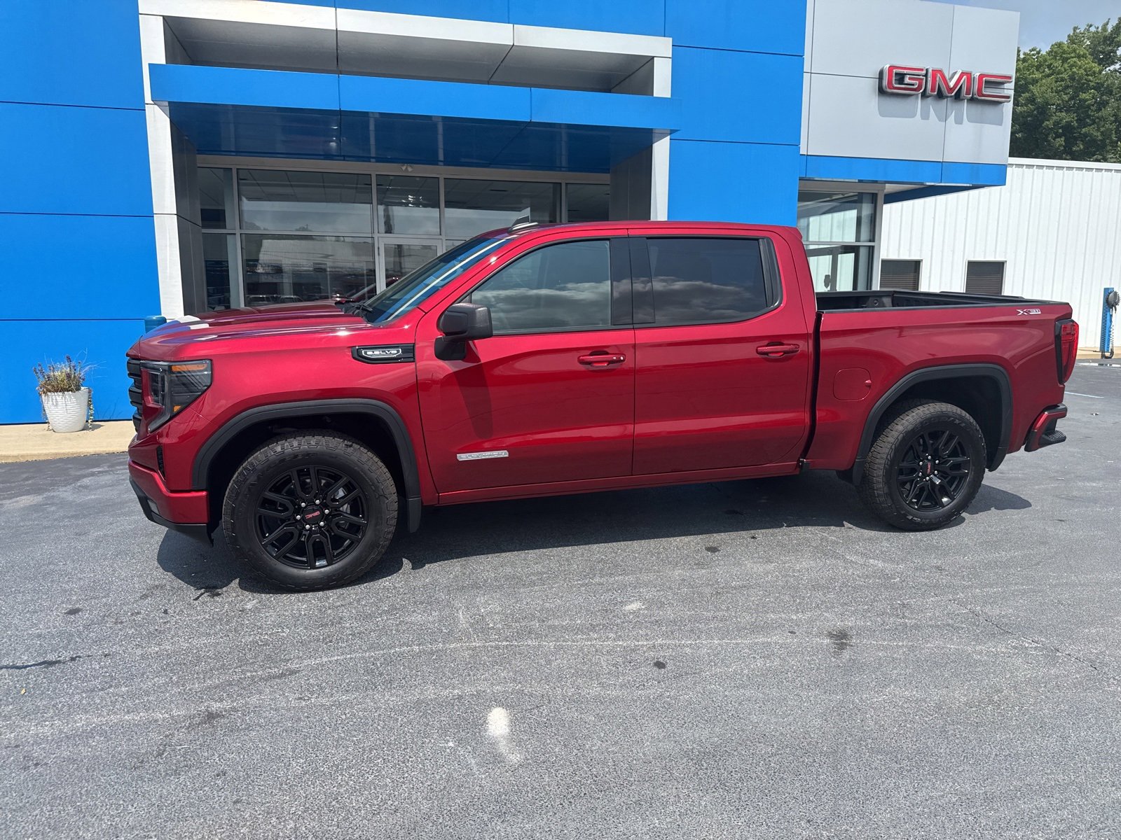 2024 Gmc Sierra 1500 Elevation photo 2