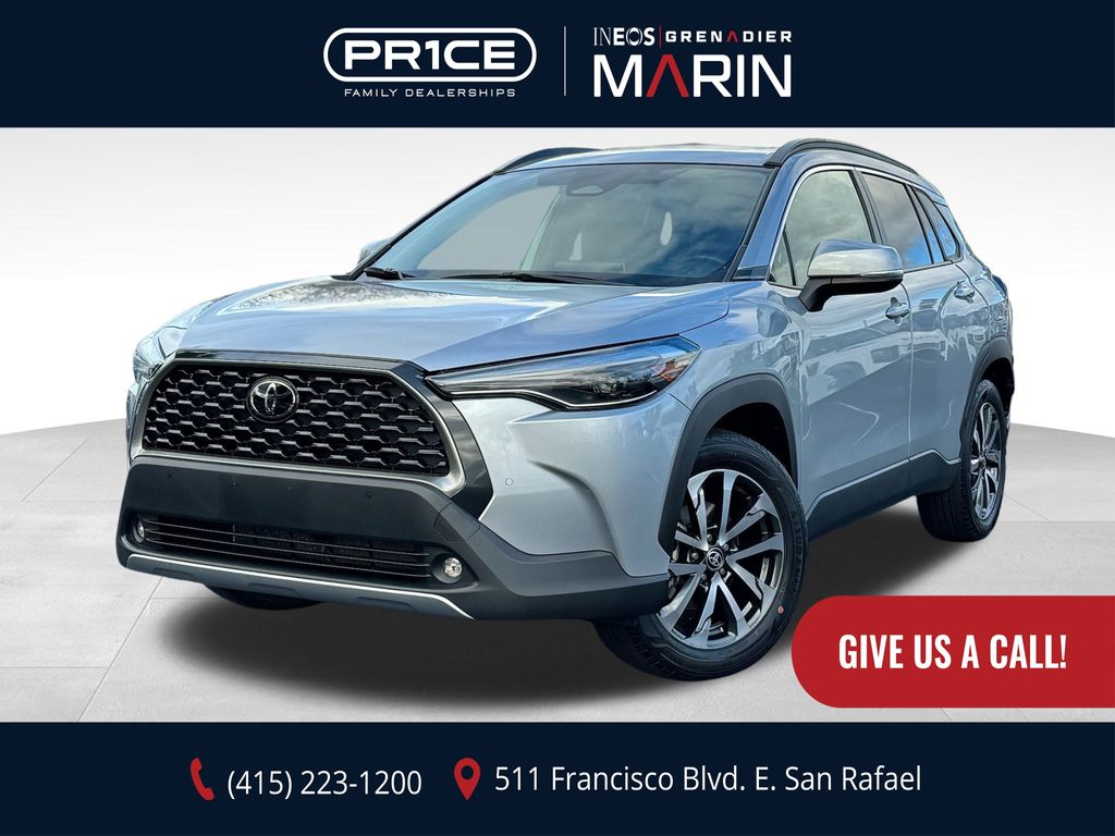 2023 Toyota Corolla Cross XLE's photo