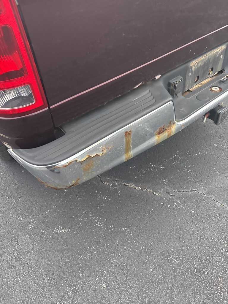 2005 Dodge Ram SLT photo 4