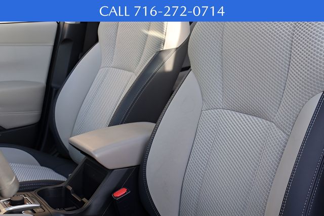 2021 Subaru Forester Premium photo 4