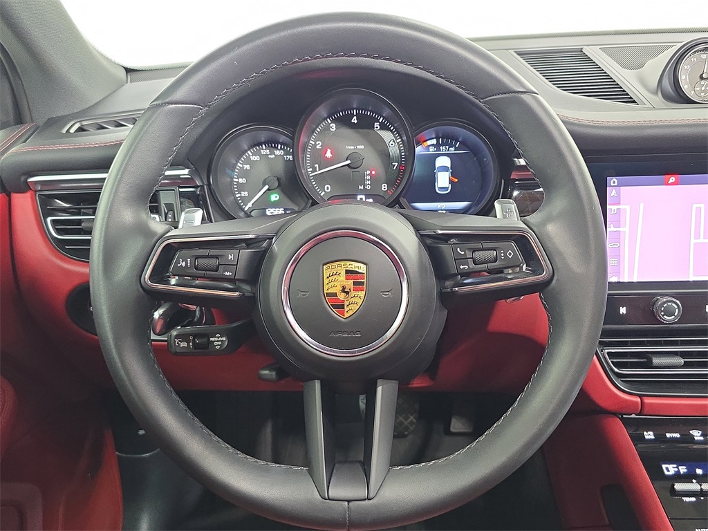 2023 Porsche Macan T photo 13