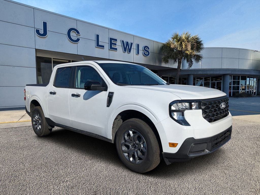 2025 Ford Maverick XLT's photo