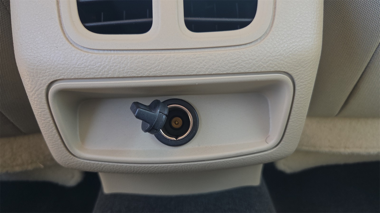 2018 Ford Taurus SE photo 18