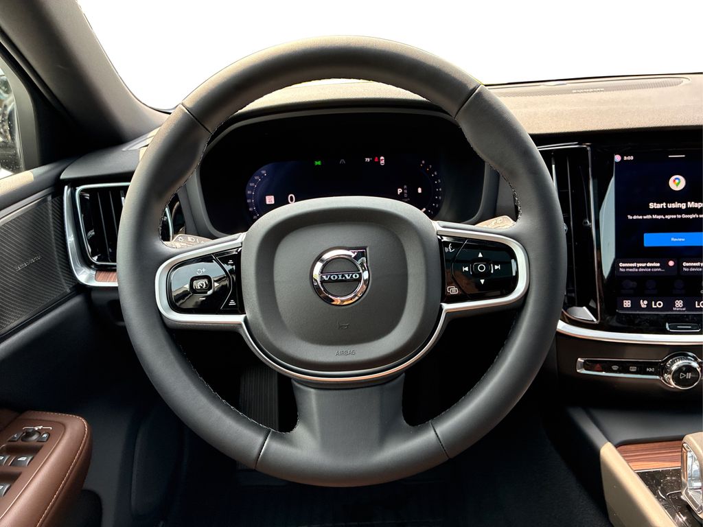 2026 Volvo V60 Cross Country B5 AWD Plus photo 10