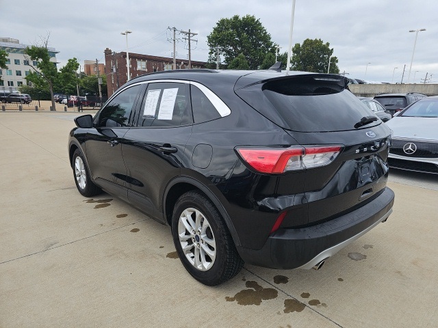 2021 Ford Escape SE photo 4