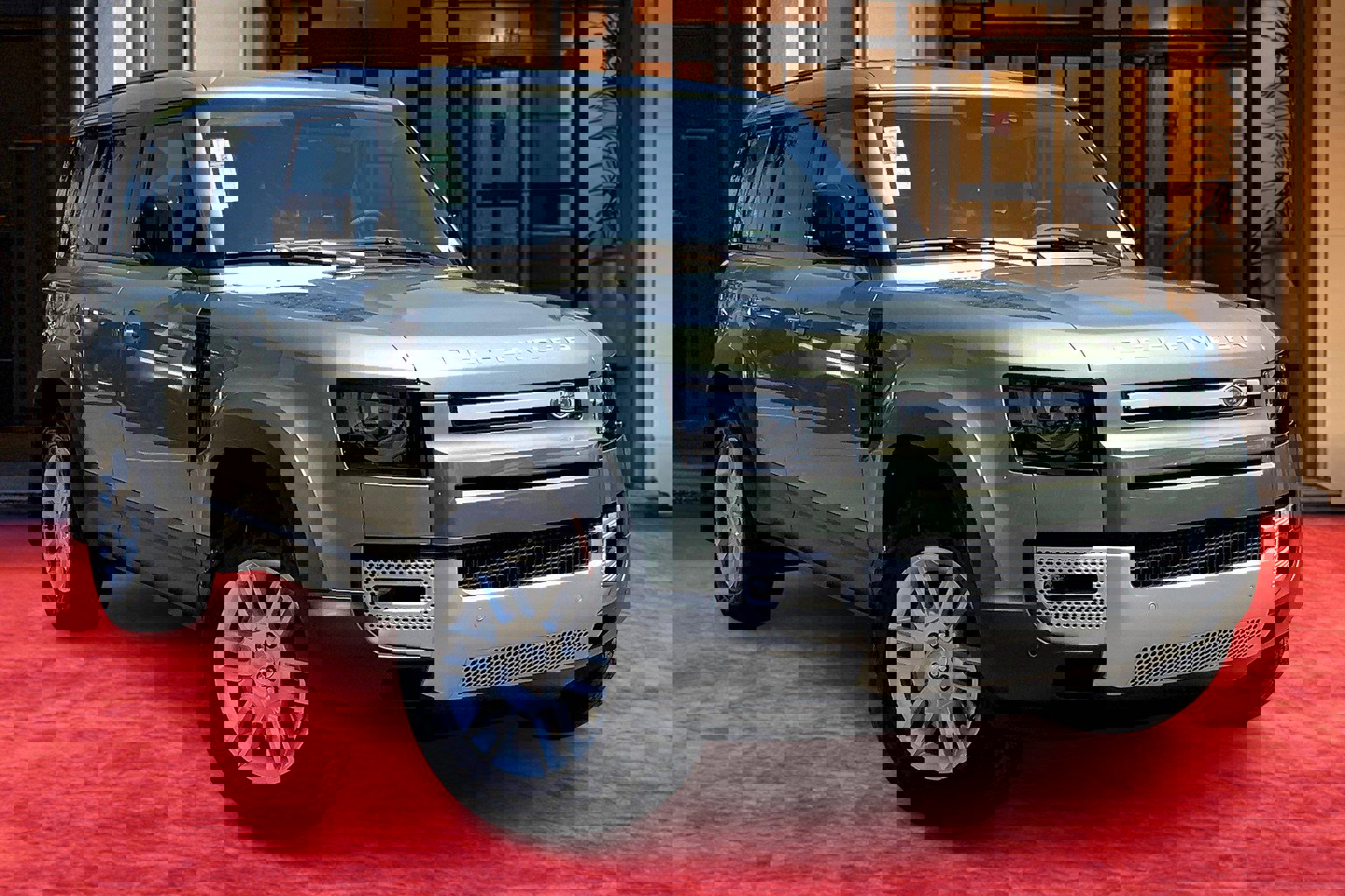 2025 Land Rover Defender 110 S photo 2