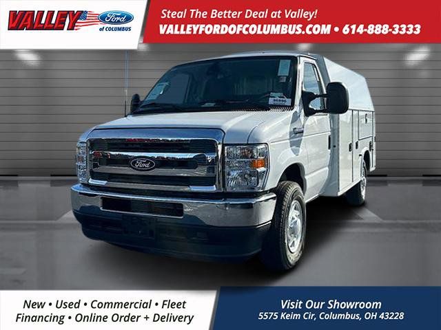 2026 Ford E-350 Base photo 3
