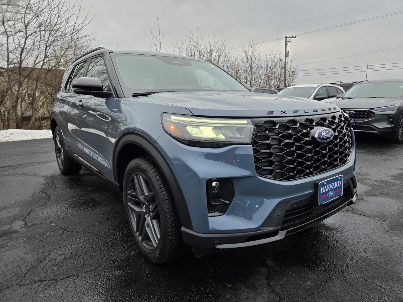 2026 Ford Explorer ST-LINE's photo