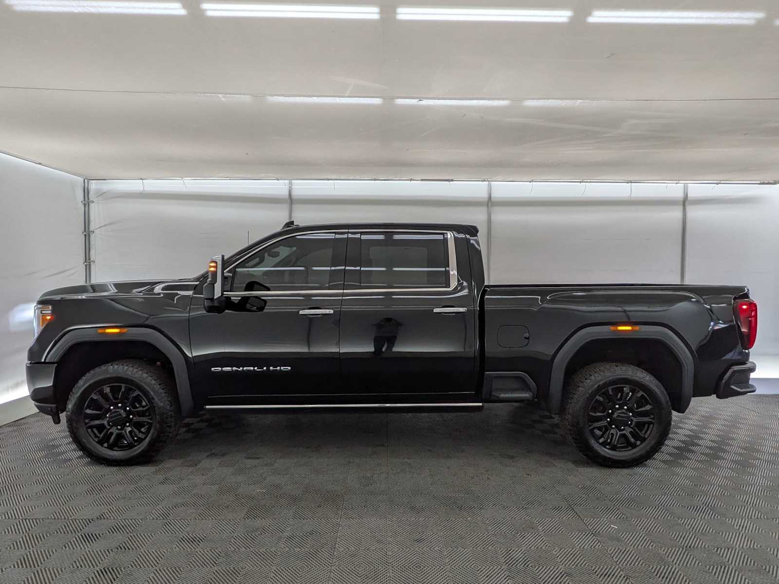2023 Gmc Sierra 2500 HD Denali photo 3