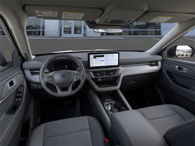 2025 Ford Explorer photo 3