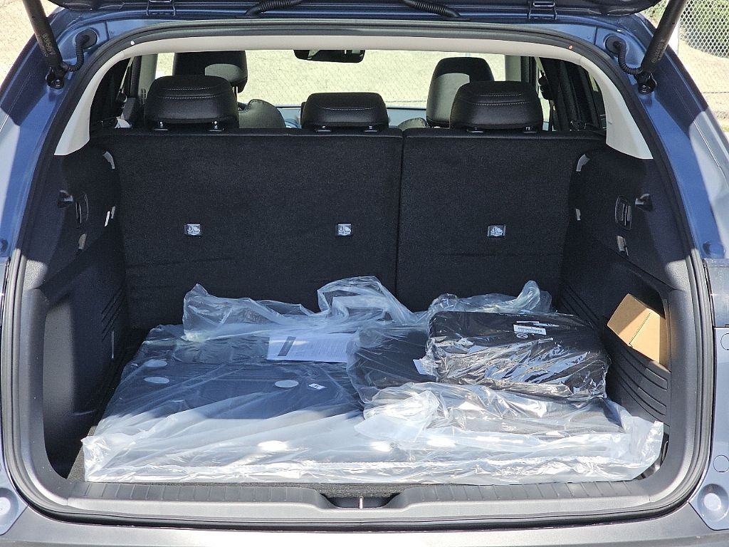 2025 Mazda CX-50 Premium Plus photo 12