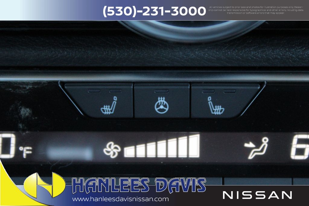 2025 Nissan Sentra SV photo 18