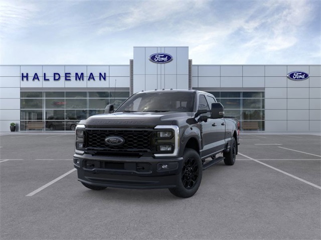2026 Ford F-350 Lariat photo 2