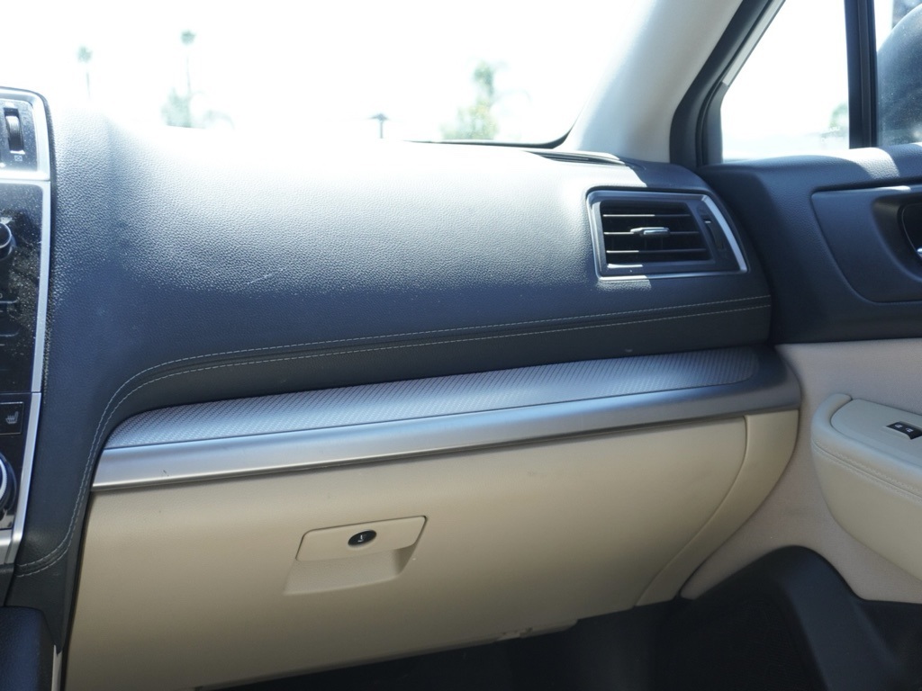 2019 Subaru Outback 2.5i Premium photo 26