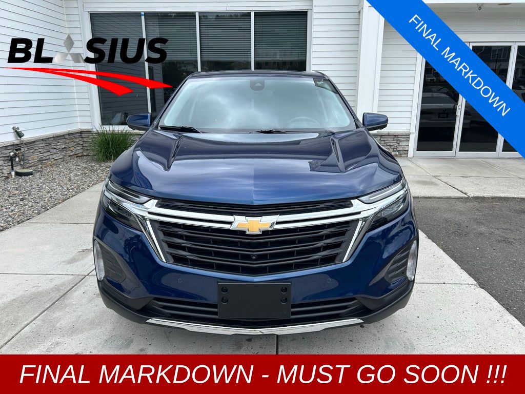 Used 2022 Chevrolet Equinox LT with VIN 3GNAXUEV3NL220780 for sale in Brookfield, CT