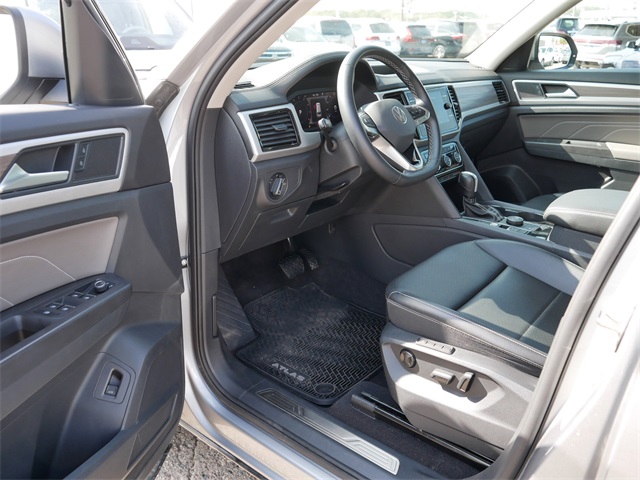 2022 Volkswagen Atlas SEL photo 12