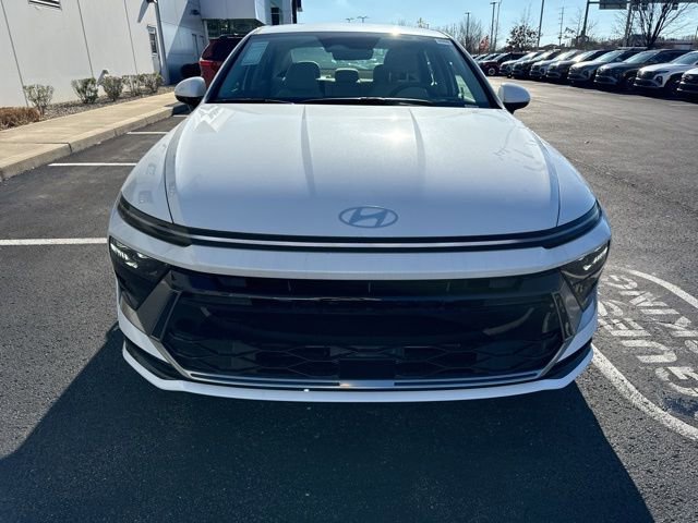 2024 Hyundai Sonata SEL photo 2
