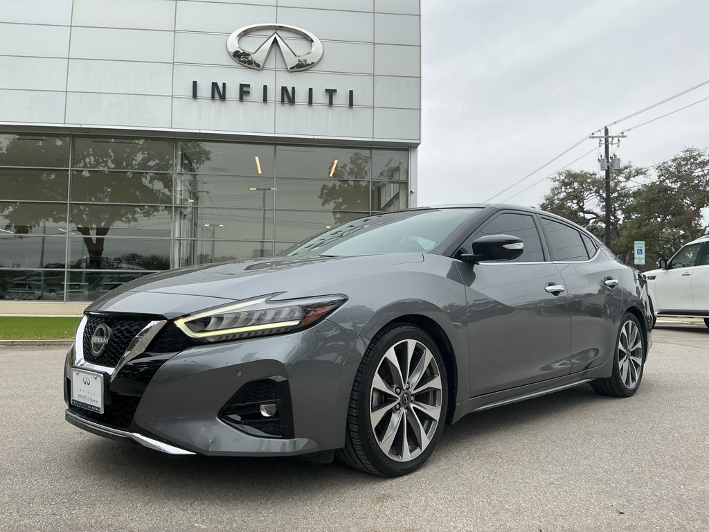 2023 Nissan Maxima Platinum's photo