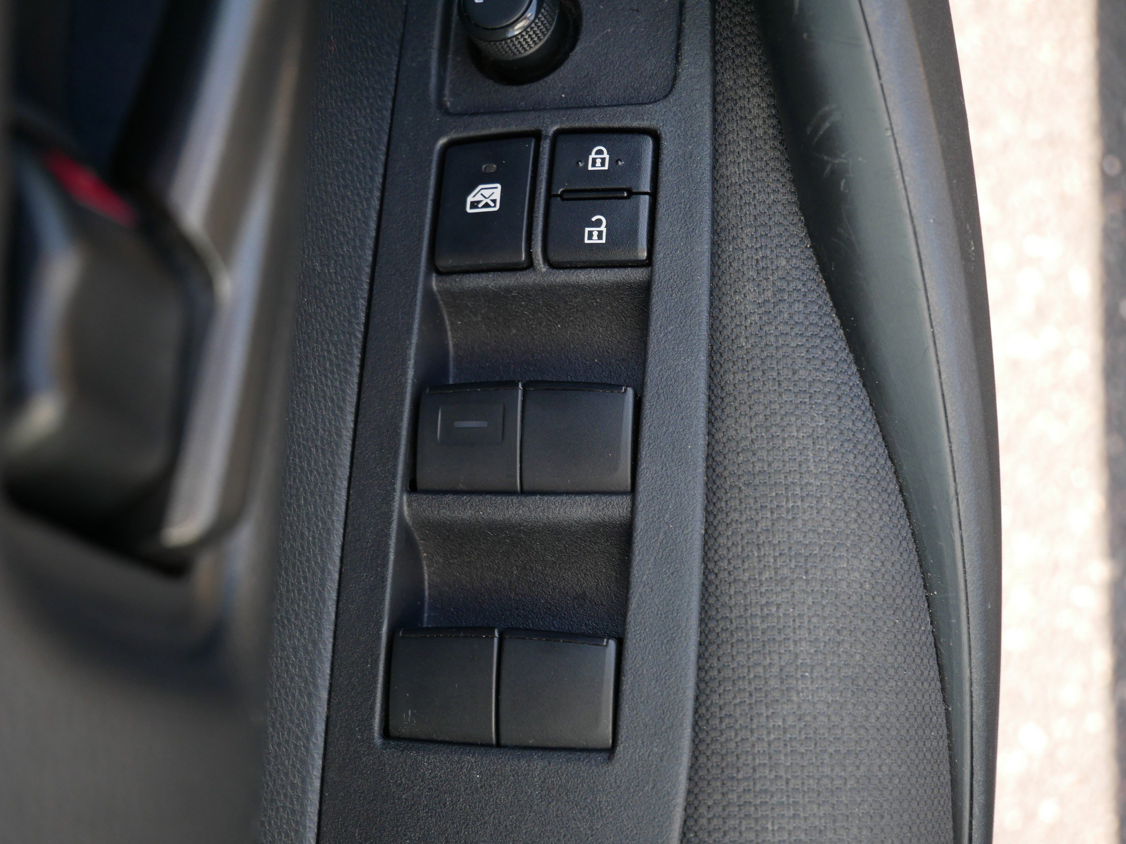 2024 Toyota Corolla LE photo 18