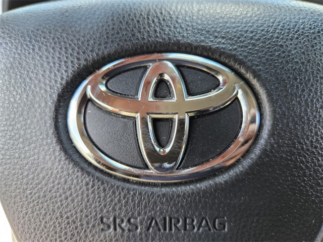 2022 Toyota Highlander XLE photo 26