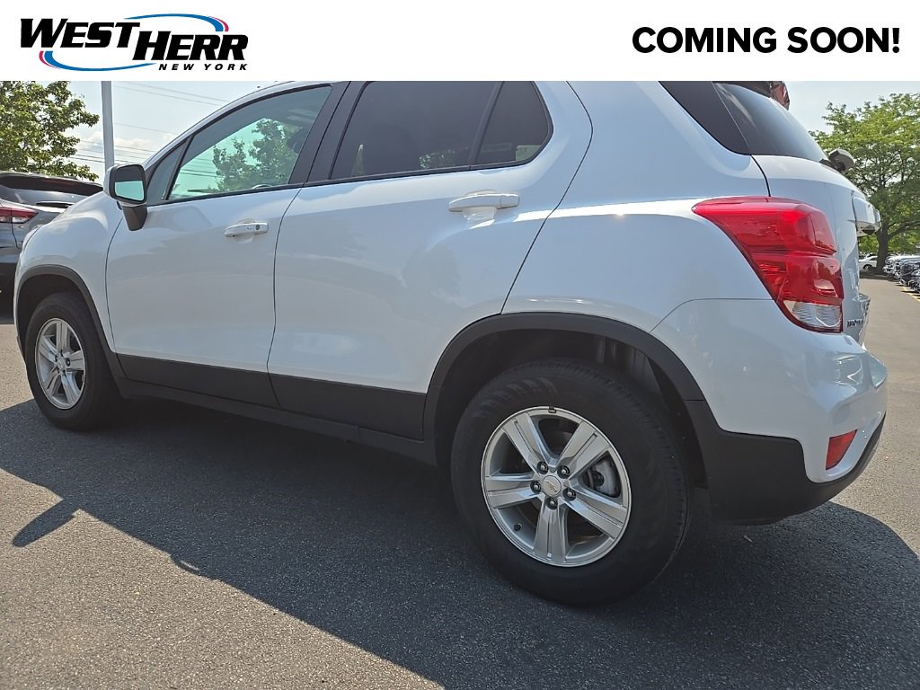 2022 Chevrolet Trax LT photo 3